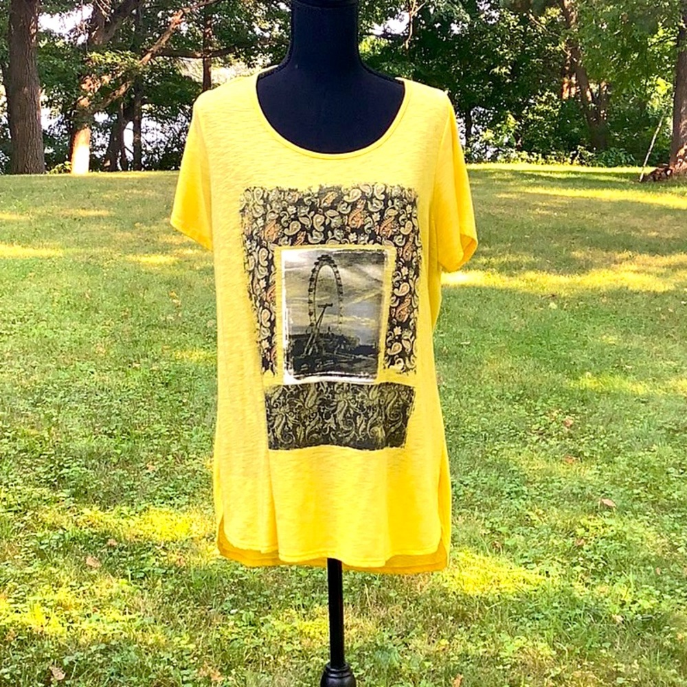 Yellow Ferris wheel t shirt